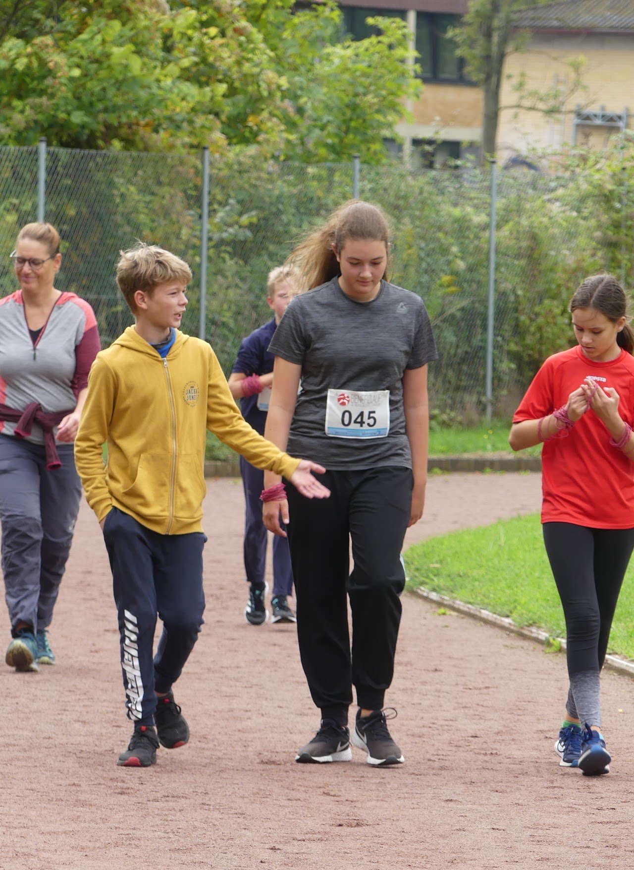 Bild vom 13. Benefizlauf im Jahr 2022. Dies ist das 99. Bild.